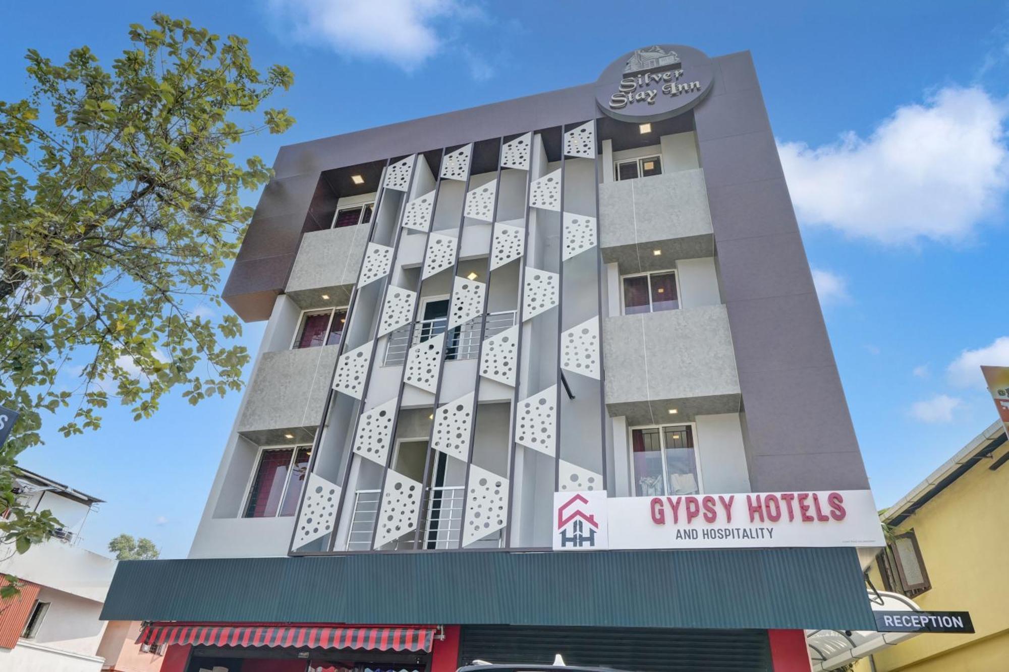 Gypsy Hotel Cusat Kochi Bagian luar foto